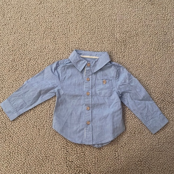 Light blue chambray button-up shirts - Picture 1 of 5